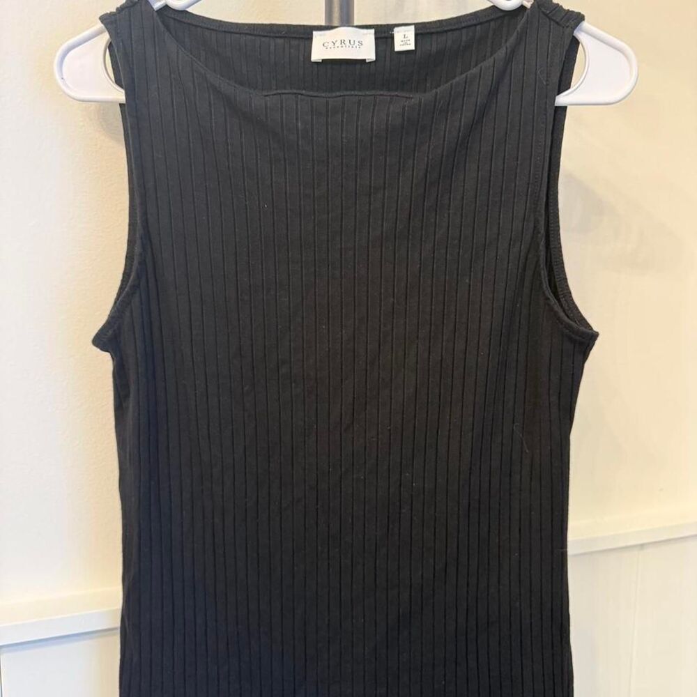 Cyrus Women's Black Vest